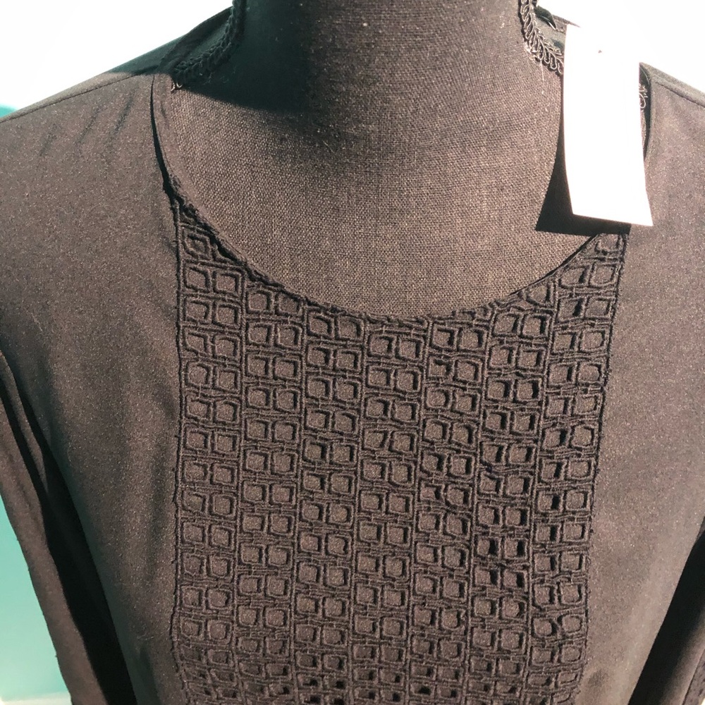 NWT Ann Taylor black lace trim blouse - Picture 5 of 6